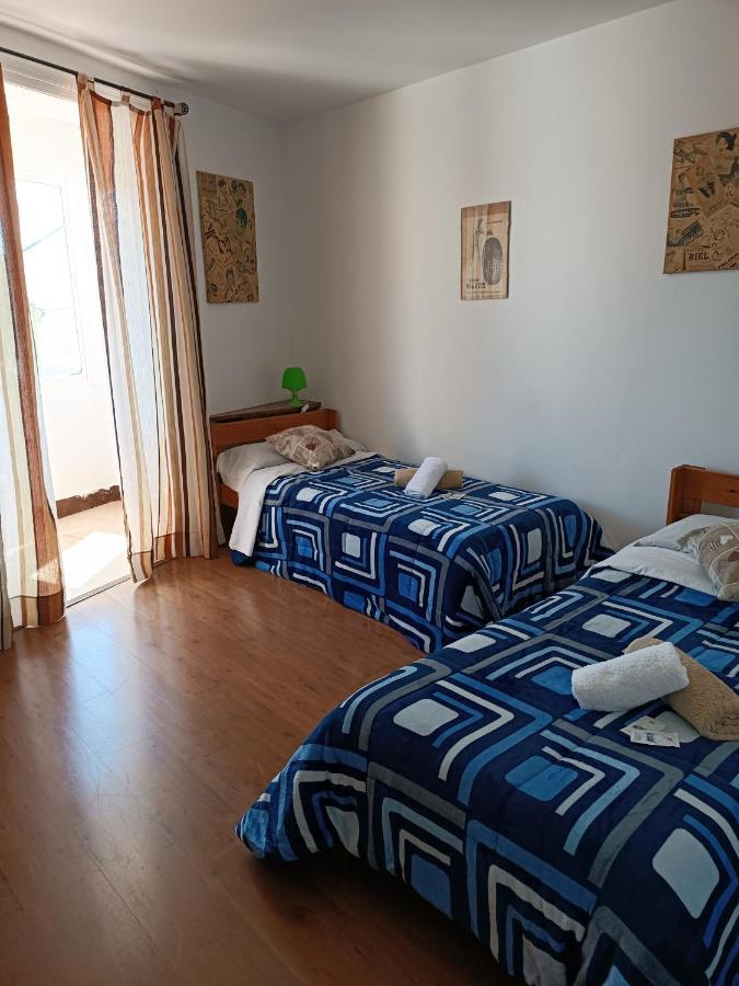 Pension Y Albergue Matias Locanda Sarria Esterno foto