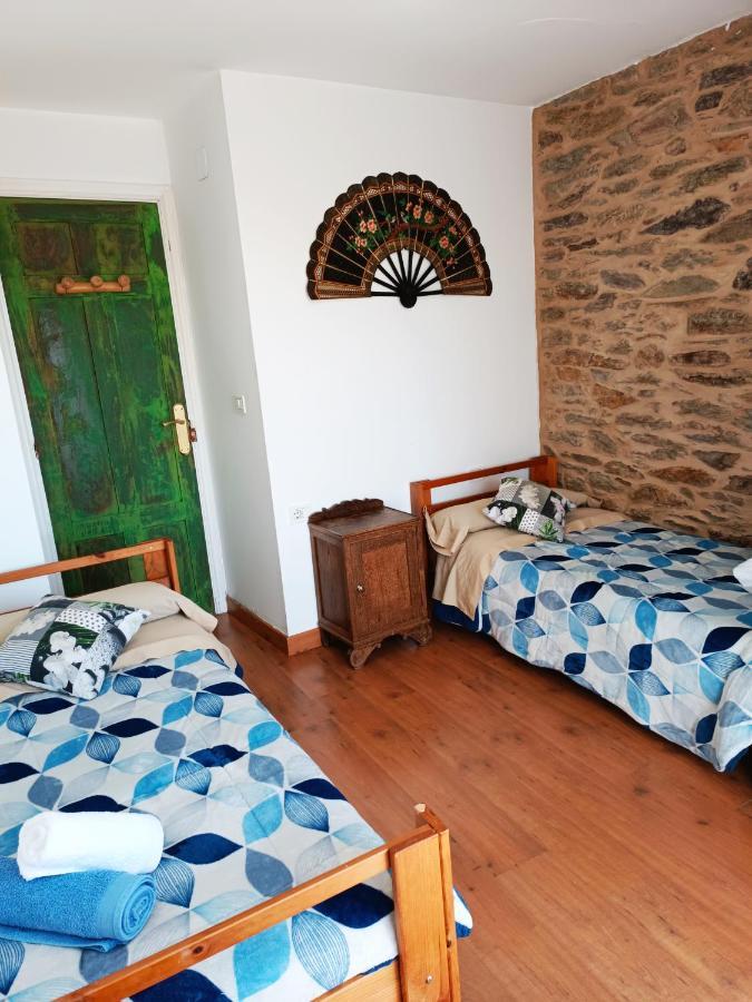 Pension Y Albergue Matias Locanda Sarria Esterno foto