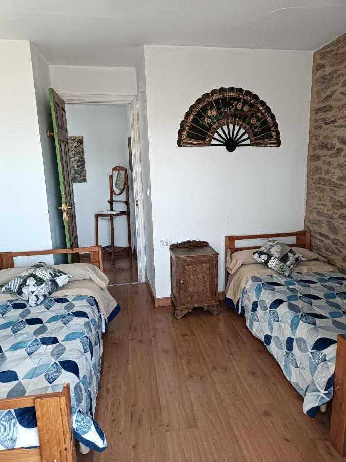 Pension Y Albergue Matias Locanda Sarria Esterno foto