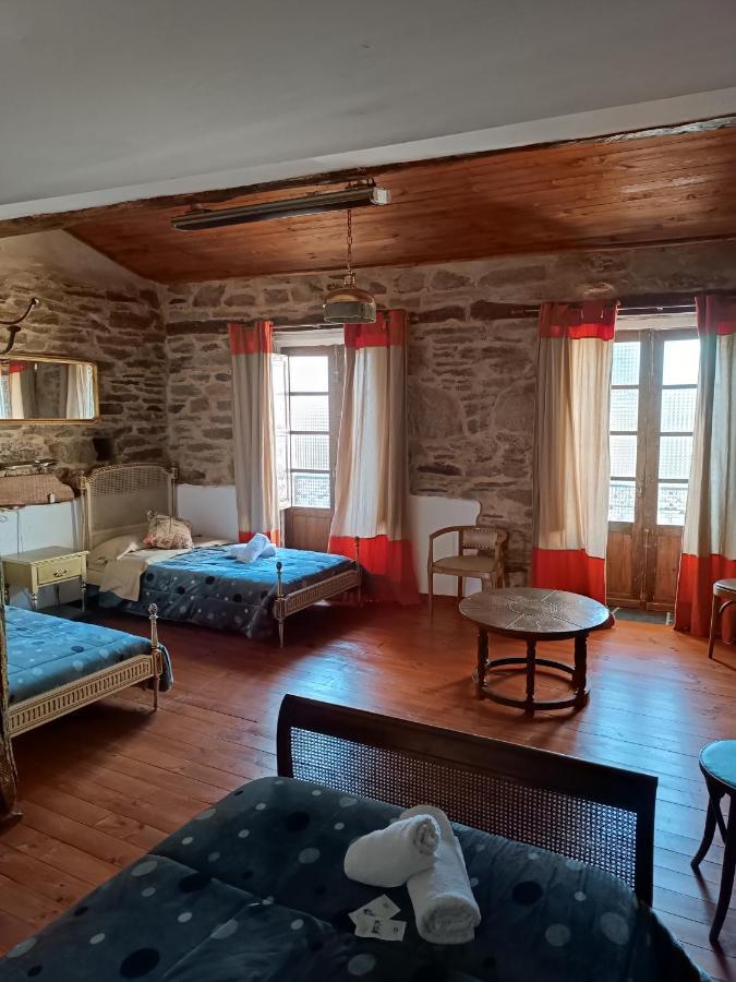 Pension Y Albergue Matias Locanda Sarria Esterno foto