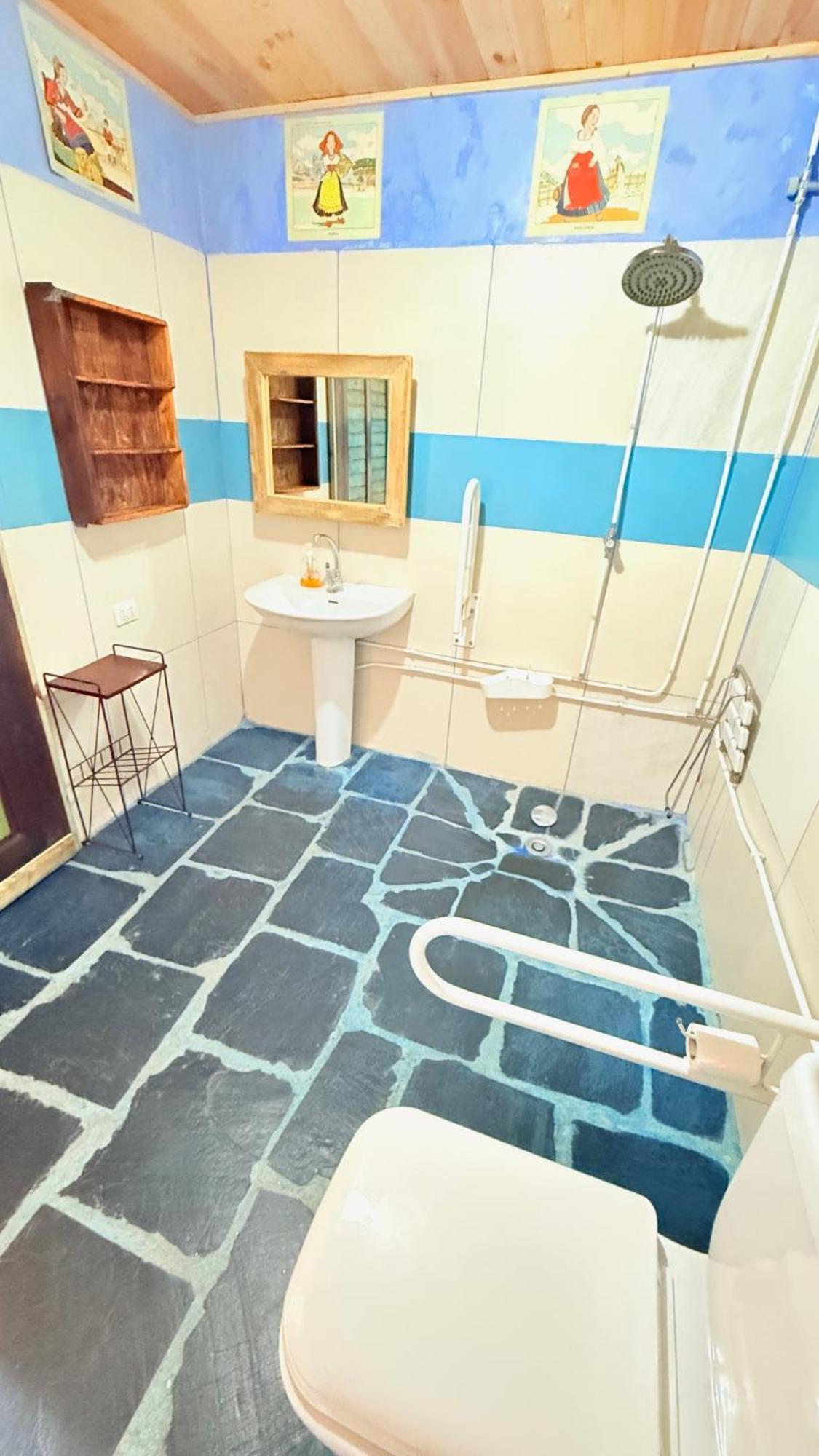 Pension Y Albergue Matias Locanda Sarria Esterno foto