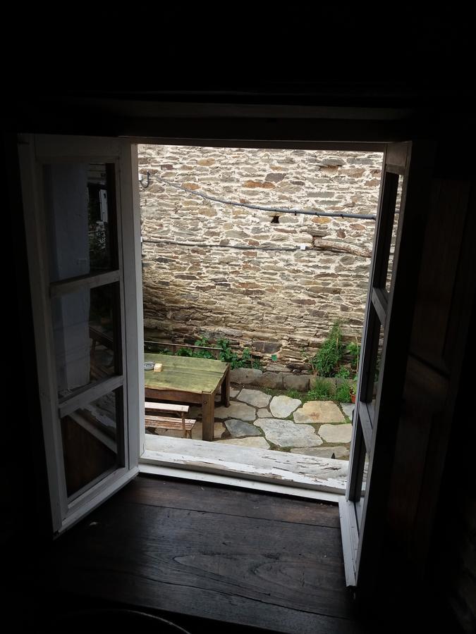 Pension Y Albergue Matias Locanda Sarria Esterno foto